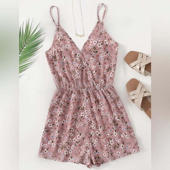 Boutique Pants - Ditsy Floral Cami Romper in XS
